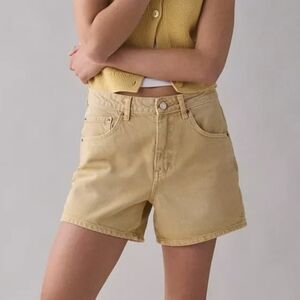 NWT Urban Outfitters BDG Indie Mid-Rise Denim Short In Khaki - Size 27